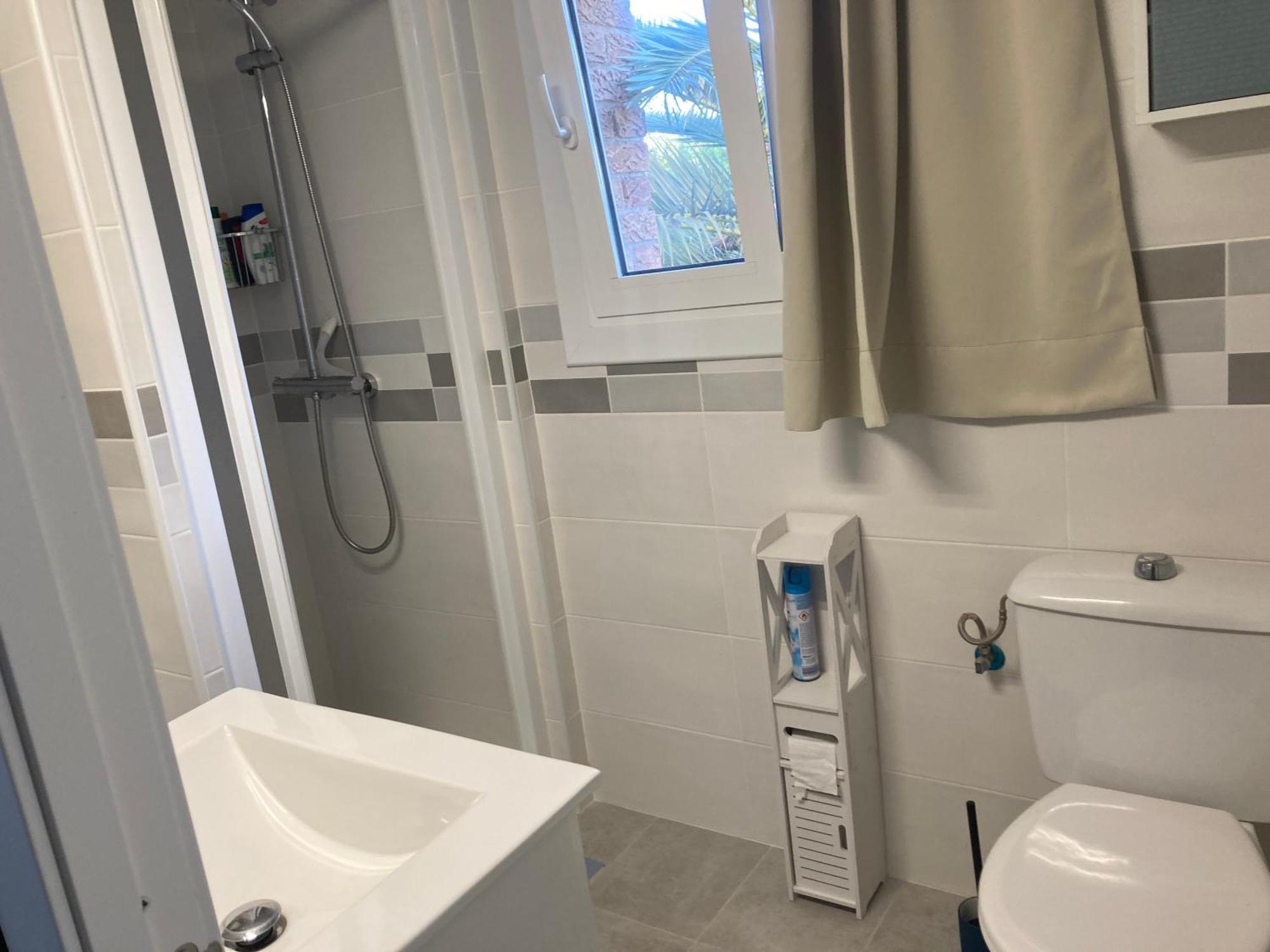 Appartement Vue Mer Avec Piscine Et Wifi 萨洛 外观 照片